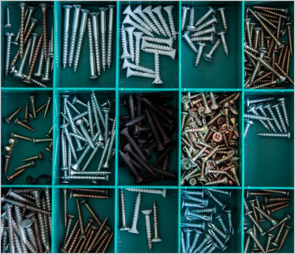 ねじ転造とは？メリット・加工方法・切削との違いを徹底解説